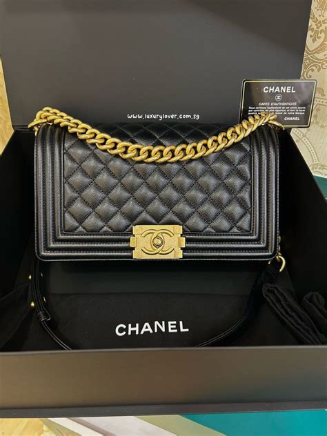 chanel boy old medium ghw